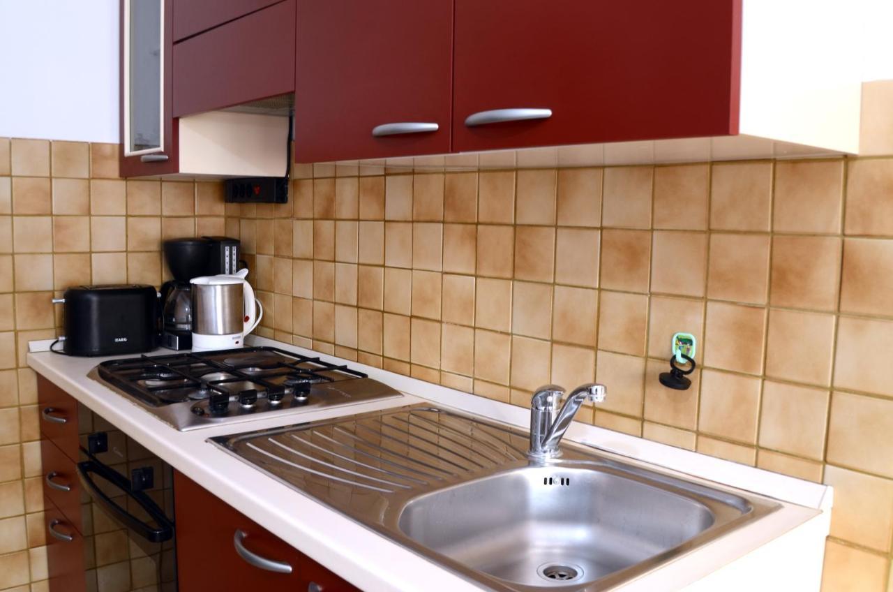 Dvosoban Apartman U Centru Grada 비오그라드나모루 외부 사진